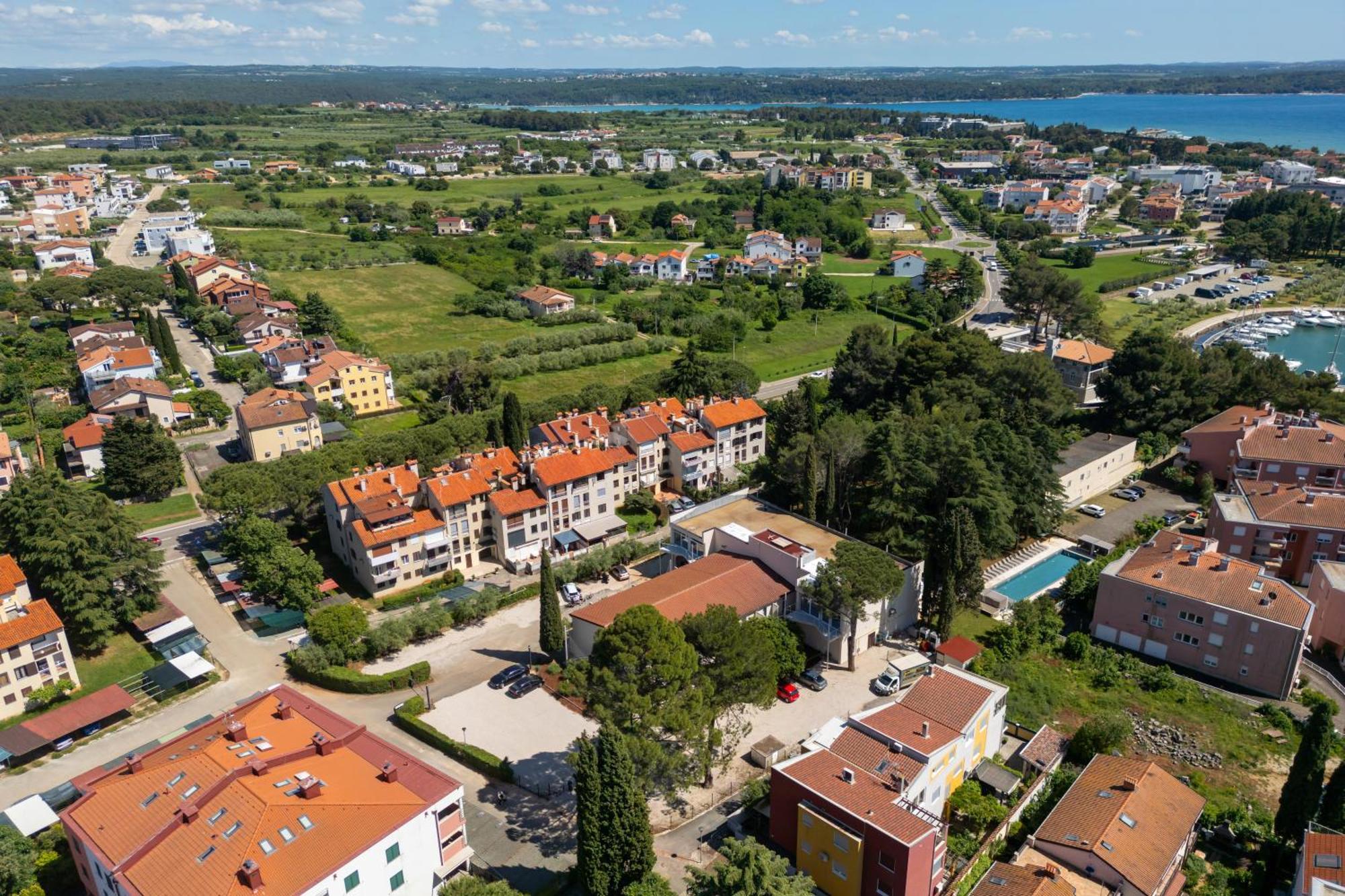 Hotel Emaus Novigrad Istria المظهر الخارجي الصورة